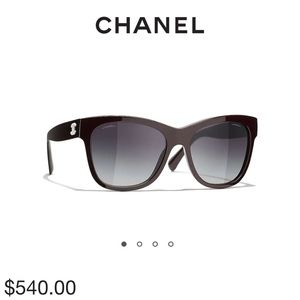 NWOT CHANEL square sunglasses - 100% authentic